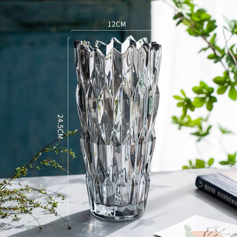 Geometrischer Schnitt Kristallvase