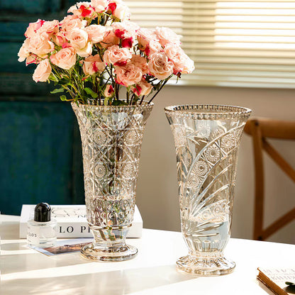 Eleganter Schnitt Kristall Blumenvasen