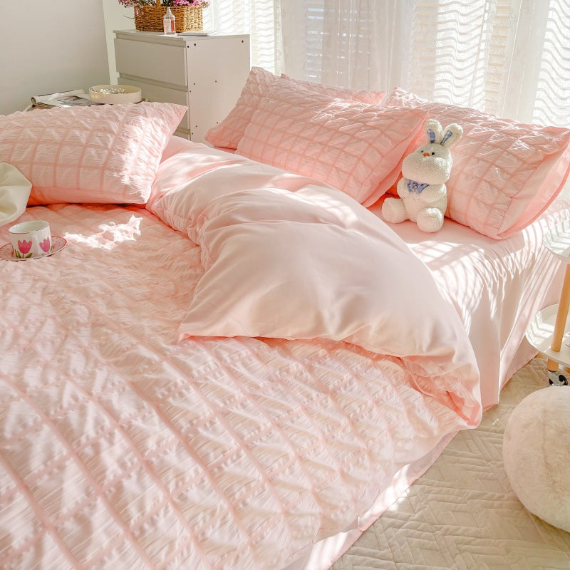 Luxurious Quilted Bedding Set Homeandso