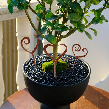 Decorative Heart-Shaped Garden Stakes Homeandso