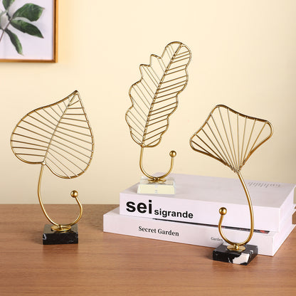 Leaf-Shaped Decorative Metal Stand Homeandso