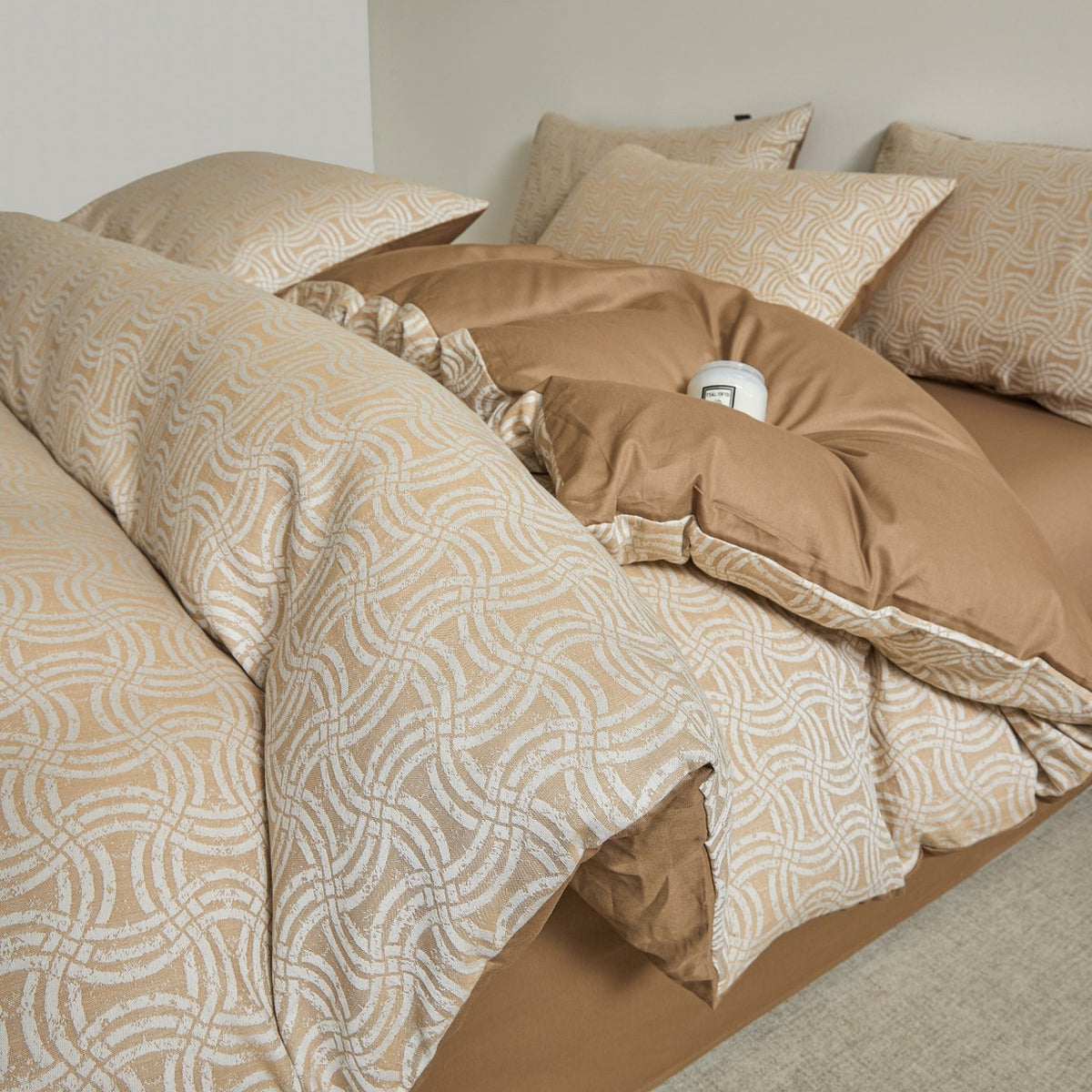 Embroidered Leaf Print Duvet Cover Set