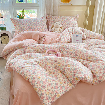 Heart Patterned Quilt Set Homeandso
