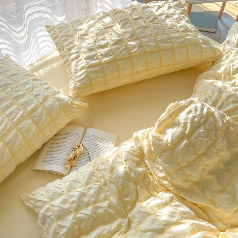 Luxurious Quilted Bedding Set Homeandso