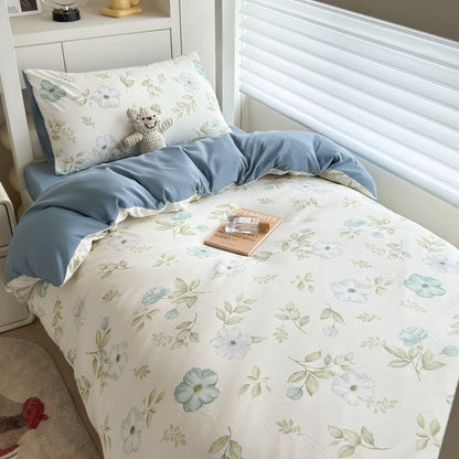 Playful Bow-Patterned Bedding Set Homeandso