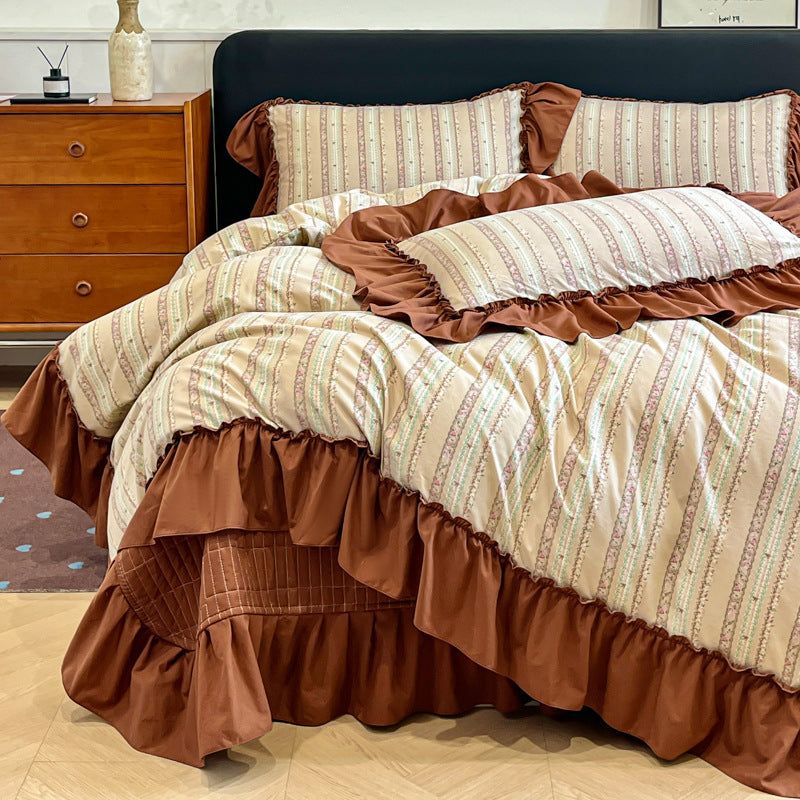 Floral Ruffled Bedding Set