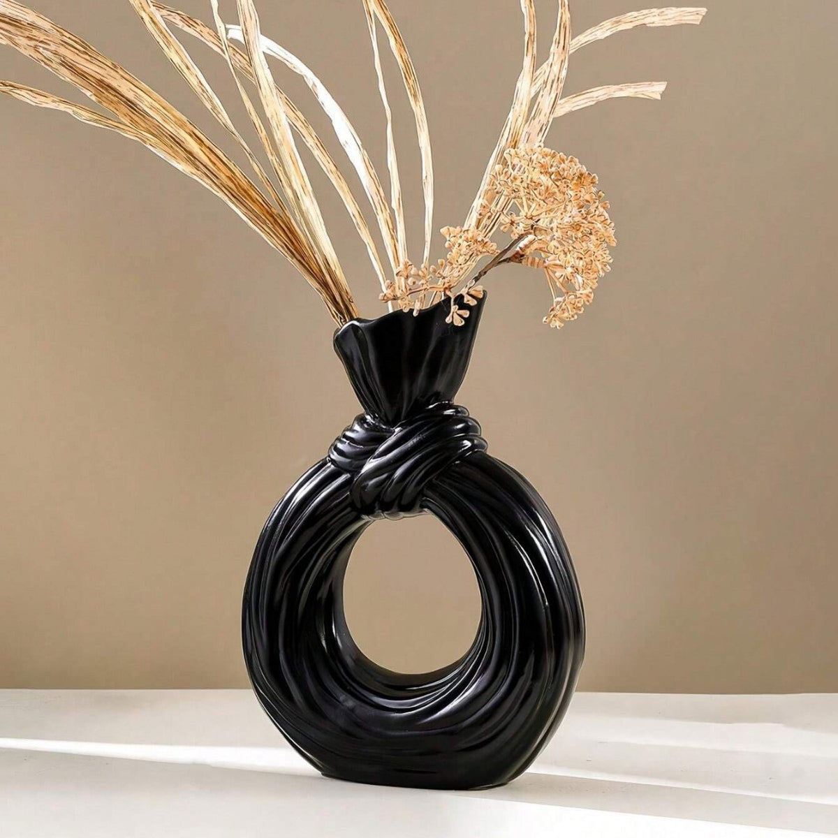 Artistic Knot-Shaped Ring Vase Homeandso