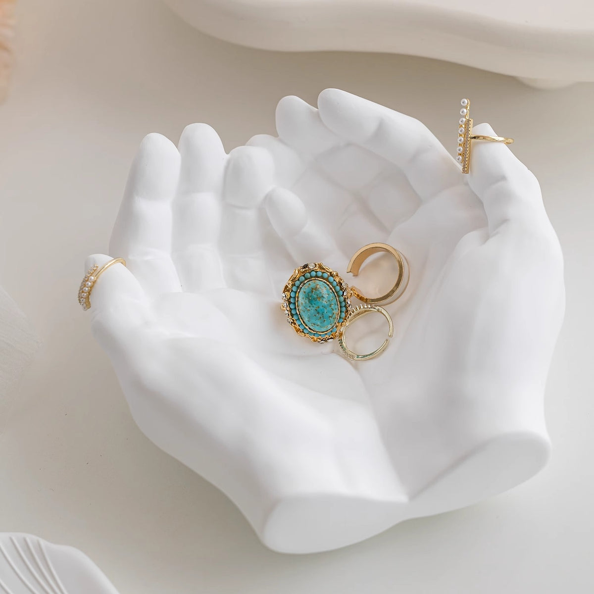 Decorative Hand-Shaped Phone Holder Homeandso