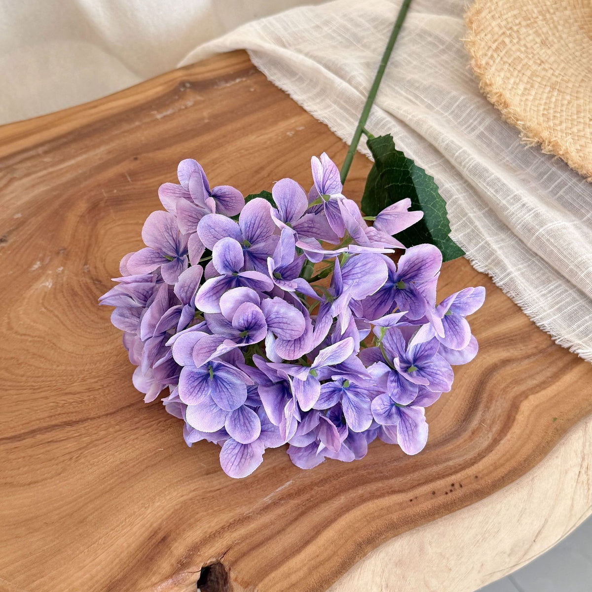 Elegant Hydrangea Floral Accent