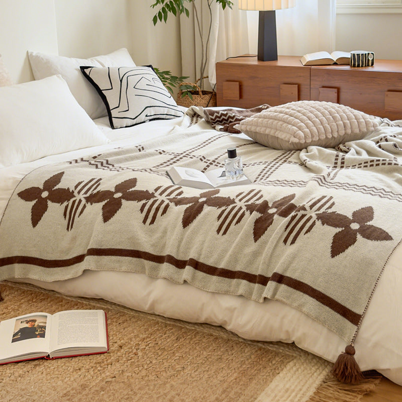 Contemporary Abstract Pattern Throw Blanket