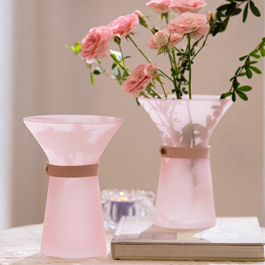 Künstlerischer Glasblumenhalter