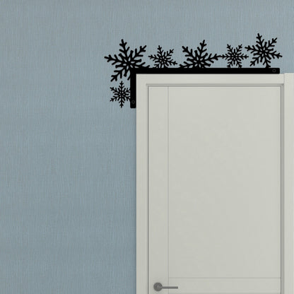 Snowflake-Themed Decorative Shelf Bracket Homeandso