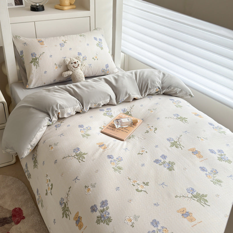 Polka Dot Comforter and Pillow Set