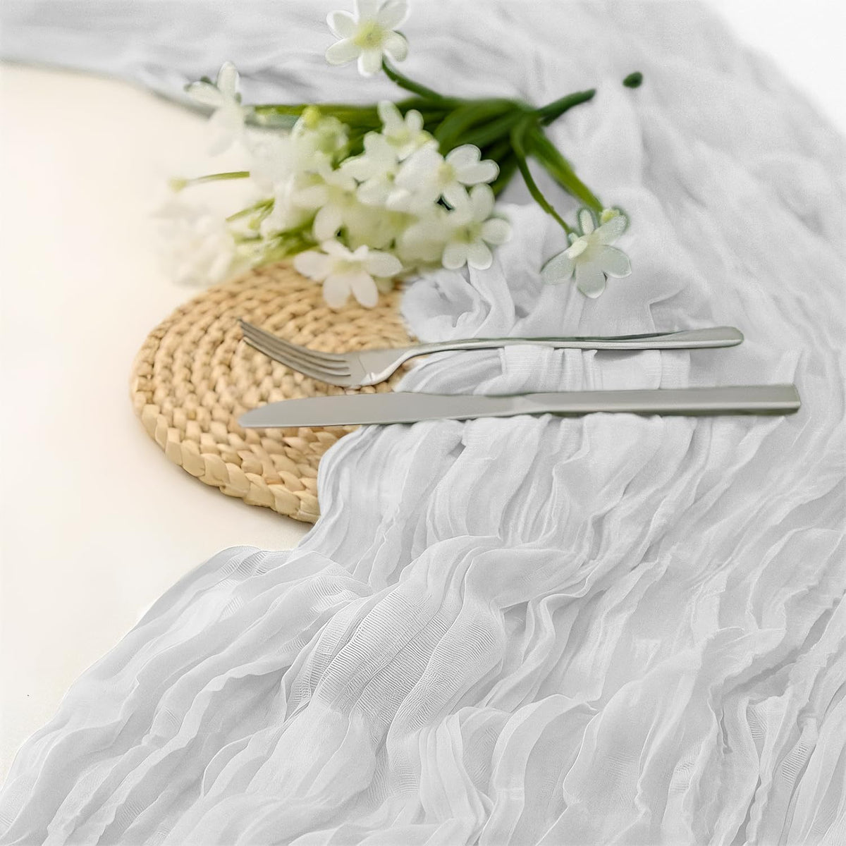 Wo Elegant Crinkled Chiffon Table Runner
