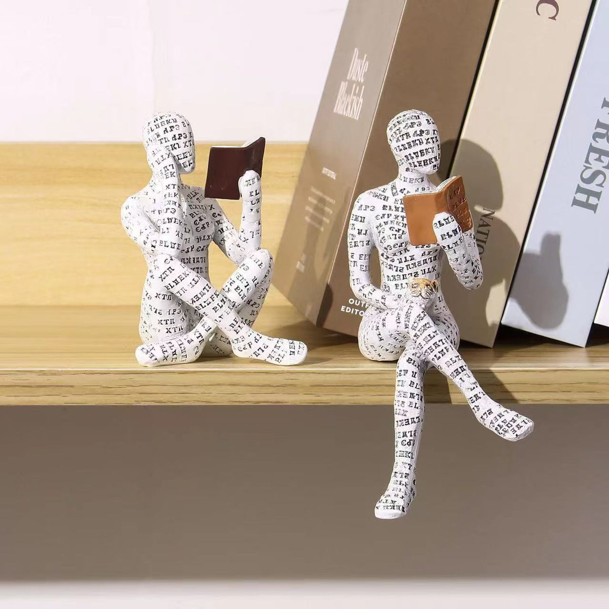 Relaxed Reading Figurine Homeandso