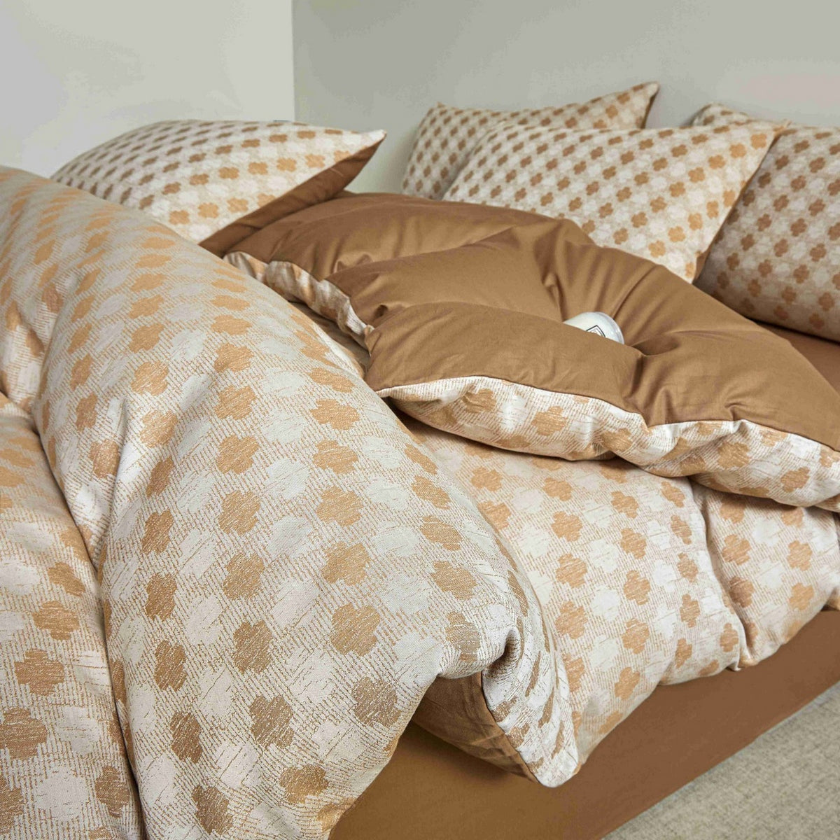 Embroidered Leaf Print Duvet Cover Set