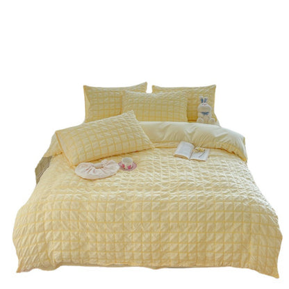 Luxurious Quilted Bedding Set Homeandso