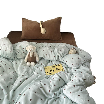Plush Dot Patterned Blanket Set Homeandso