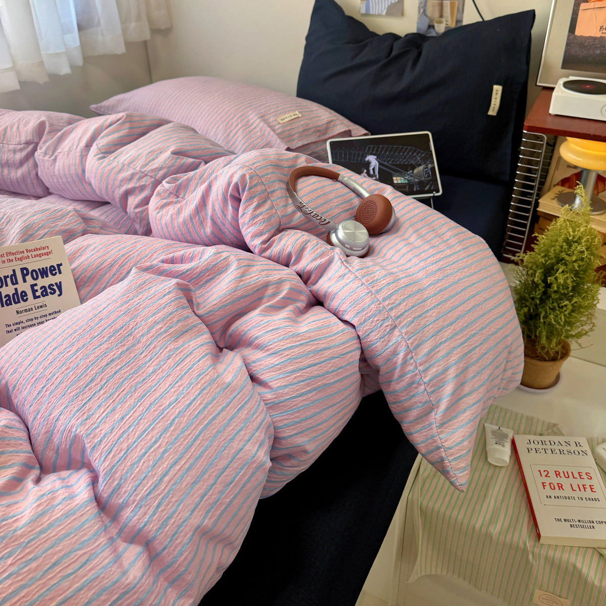 Striped Lightweight Comforter Set