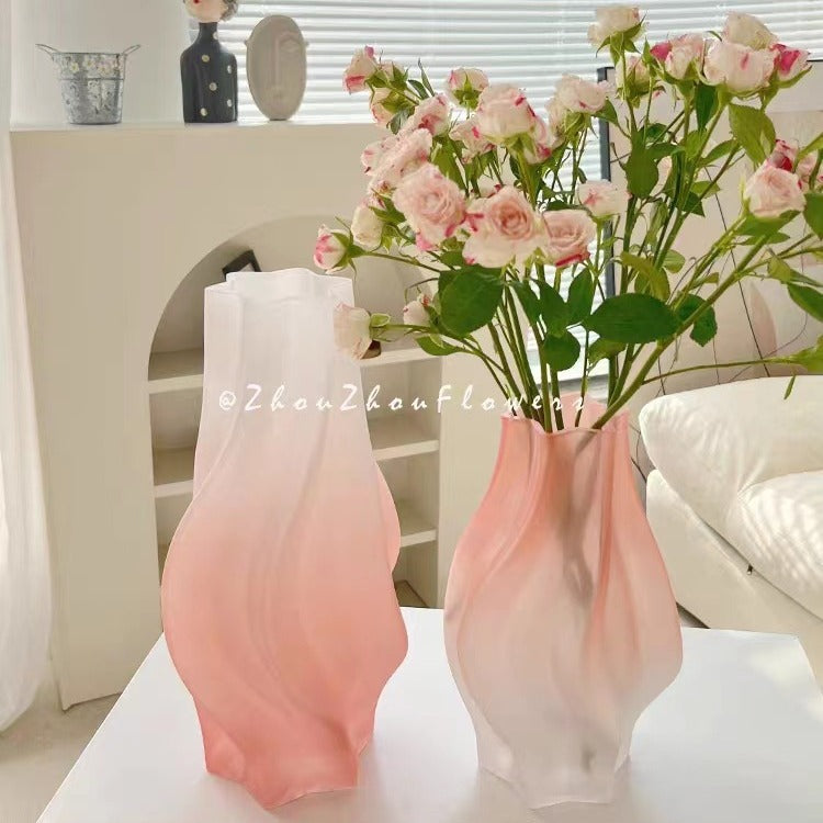 Elegante Fließende Design-Vase