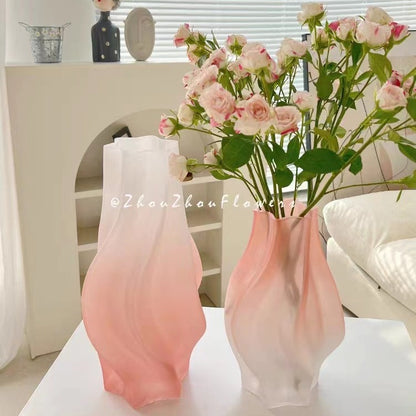 Elegante Fließende Design-Vase