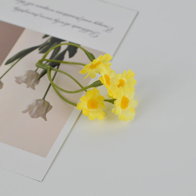 Decorative Faux Daisy Floral Stem for Flower Arrangements