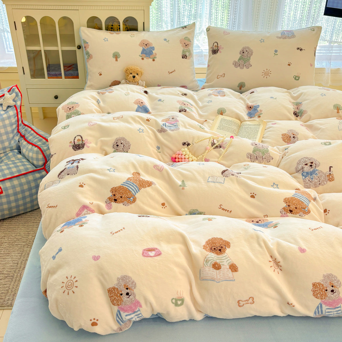 Playful Animal-Themed Comforter Set Homeandso