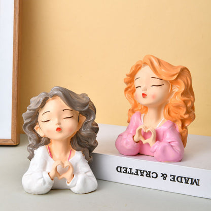 Cute Heart Gesture Figurine Homeandso