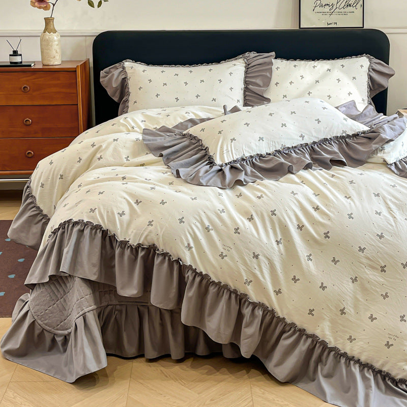 Floral Ruffled Bedding Set