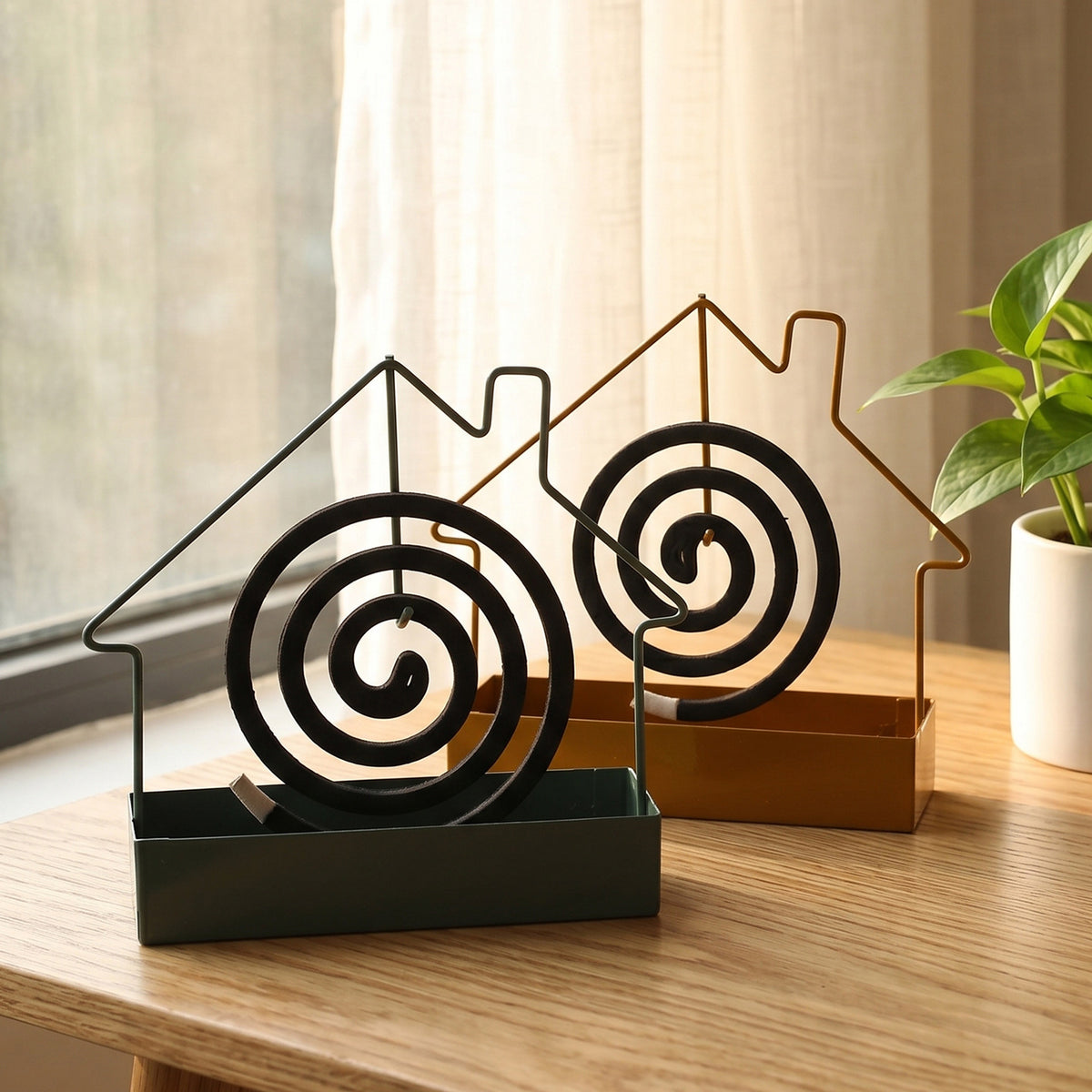 House-Shaped Decorative Metal Organizer Homeandso