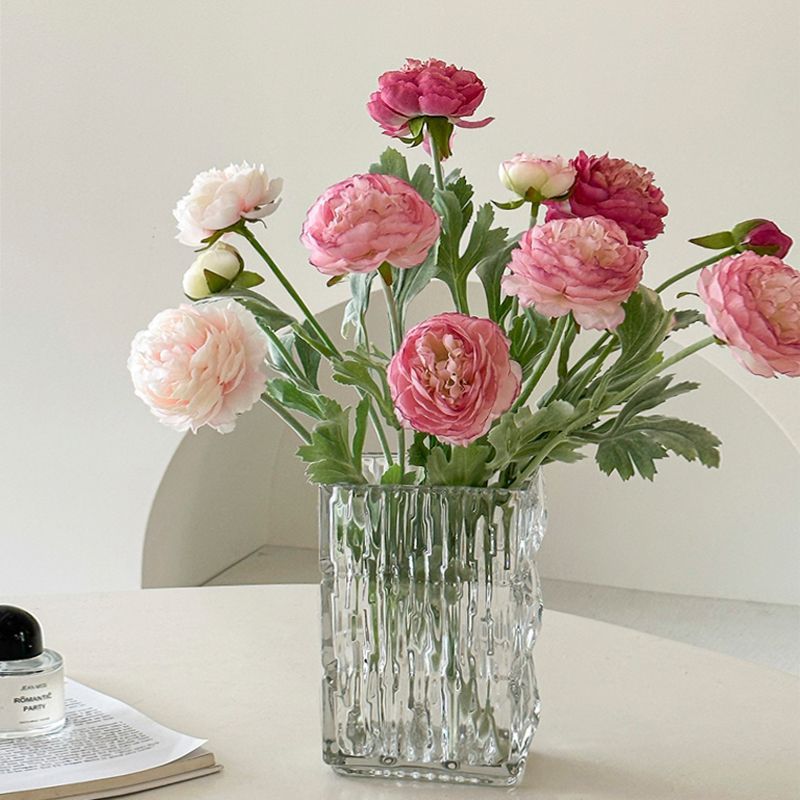 Lifelike Floral Bouquet Decoration
