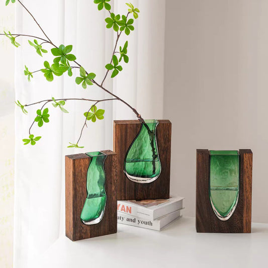 Zeitgenössisches Glas- und Holz-Mittelstück