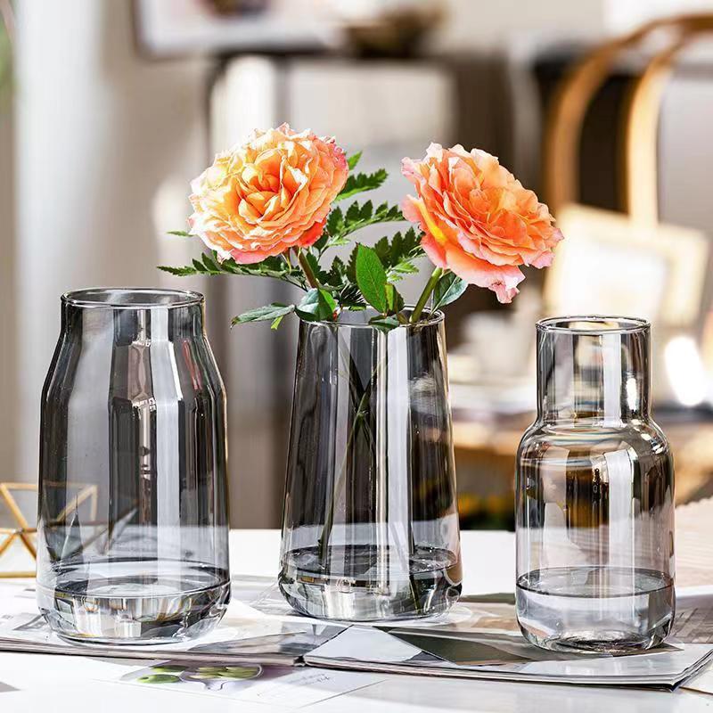 Elegante taillose Glas Wasserkrug