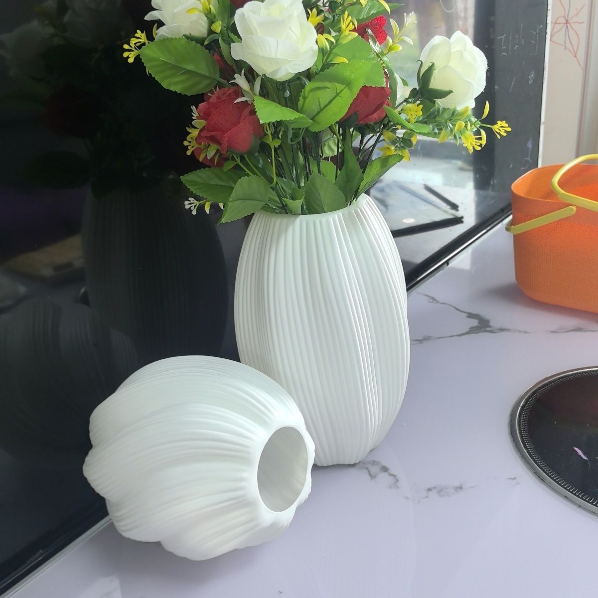 Decorative Ribbed Ceramic Vase