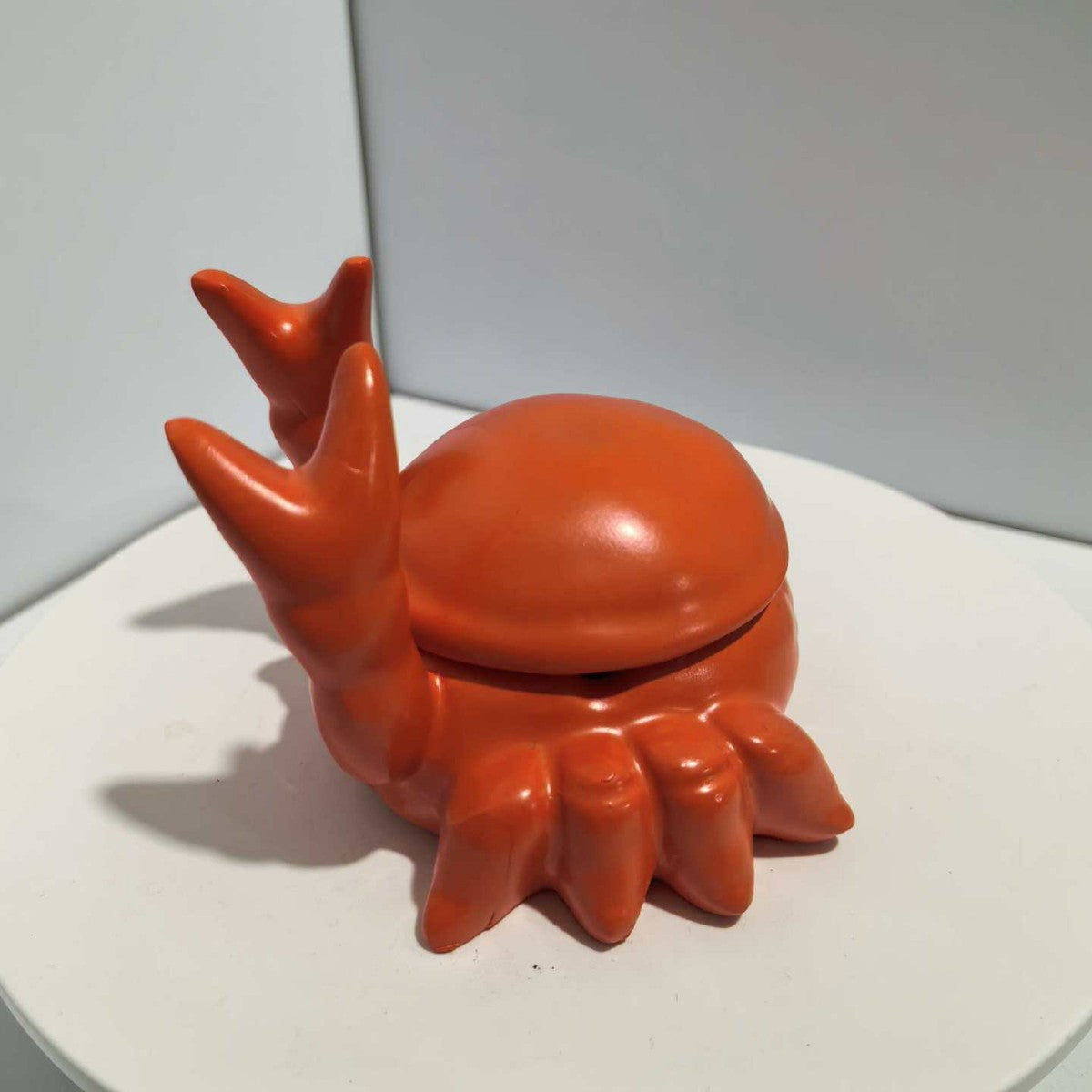 Crab-Shaped Phone Holder Homeandso
