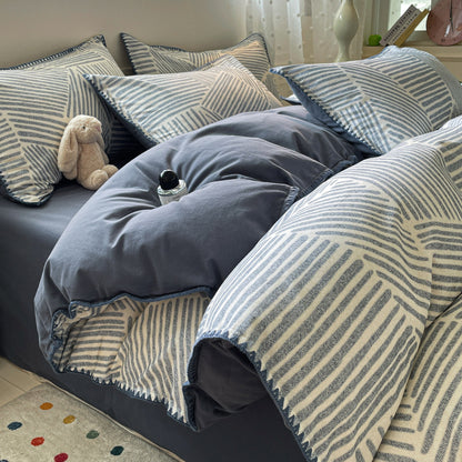 Textured Geometric Pattern Bedding Set