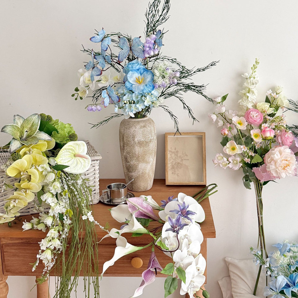 Lifelike Floral Bouquet Arrangement