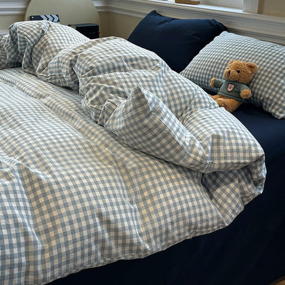 Decorative Striped Comfort Quilt Homeandso