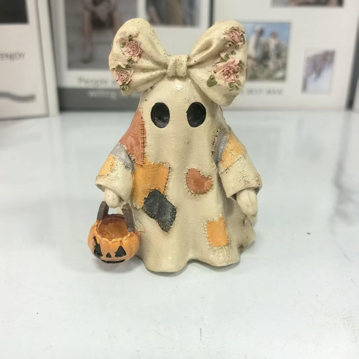 Decorative Ghost Lamp