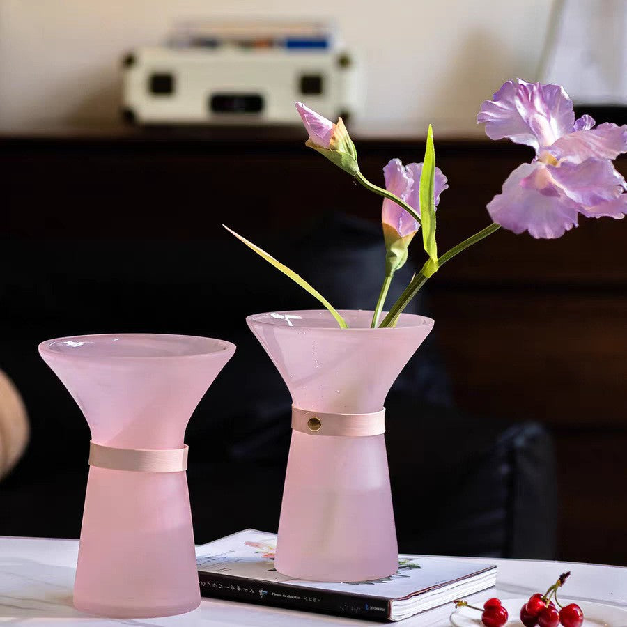 Künstlerischer Glasblumenhalter