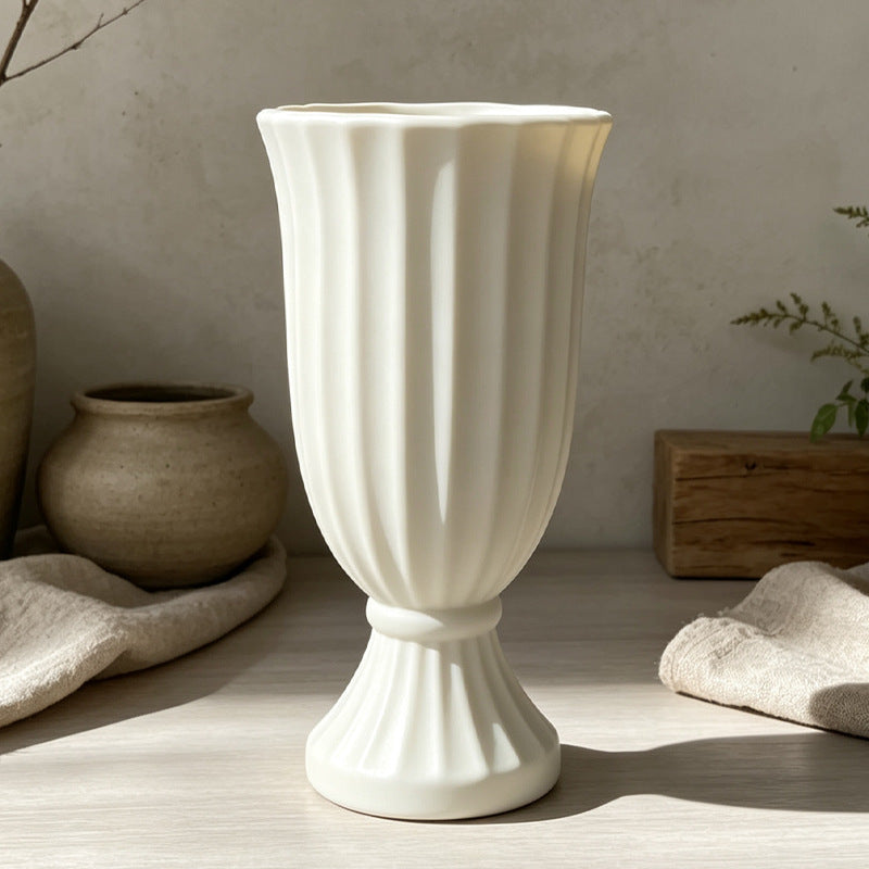 Majestic Ribbed Decorative Vase