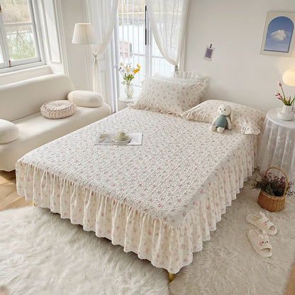 Quilted Floral Bedspread Set