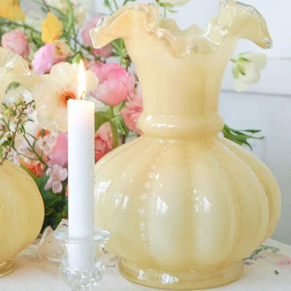 Dekorativer Glasblumenhalter