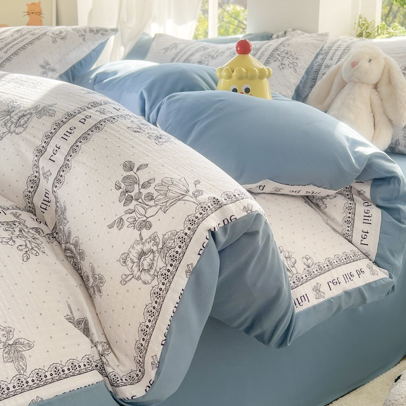 Playful Bear-Themed Bedding Set Homeandso