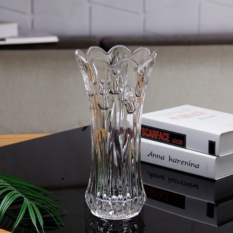 Elegante florale Kristallvase