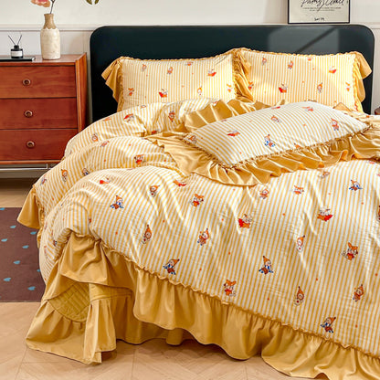 Floral Ruffled Bedding Set