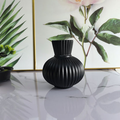 Elegant Ribbed Ceramic Vase