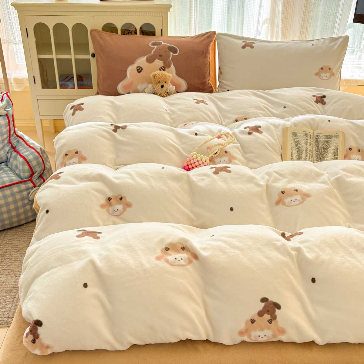 Playful Animal-Themed Comforter Set Homeandso