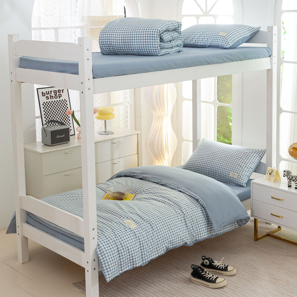 Lightweight Comforter Set