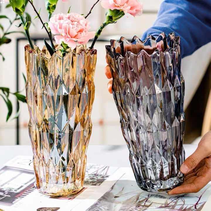 Geometrischer Schnitt Kristallvase
